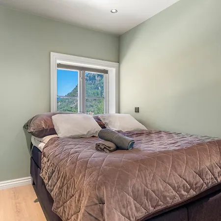 Trolltunga View * Tyssedal