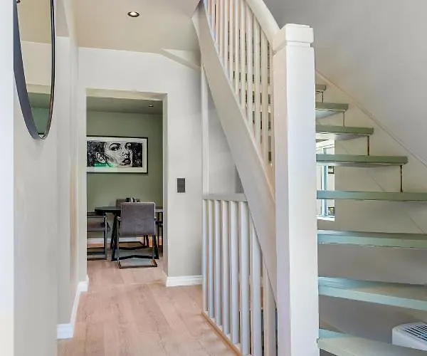 Διαμέρισμα Trolltunga View *